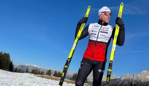 MYE TRENING: Anders Aukland har både gått lange turer på ski og løpt langt. Spesielt våte og harde skisko kan gi føttene hard medfart. (Foto: Anders Aukland)